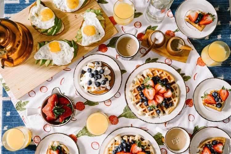 ¿Cómo se le llama a la comida después del almuerzo?