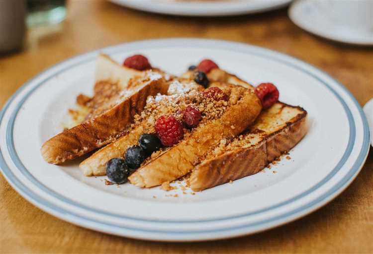 ¿Que tiene un desayuno francés?