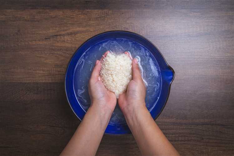 ¿Qué es mejor lavar o no el arroz?