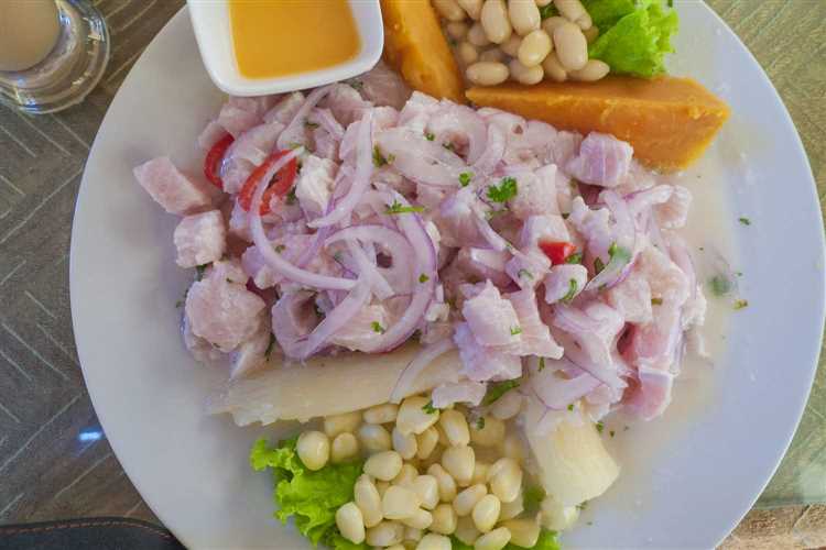 El ceviche en la gastronomía peruana